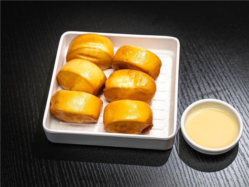 K04 Deep-Fried Mini Buns 6pcs K04 黃金小饅頭6pcs