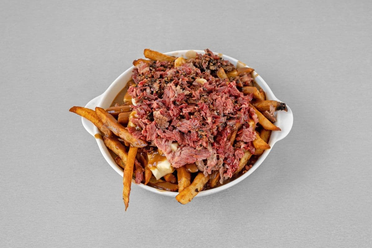 Poutine à la viande fumée / Smoked Meat Poutine