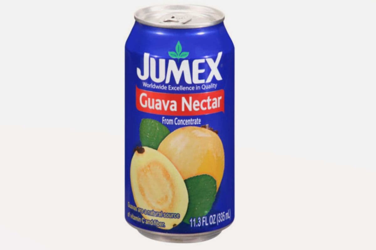 Jumex Guava nectar (355 ml) (160 Cal)