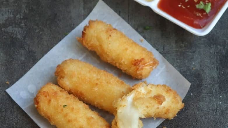 Mozzarella sticks
