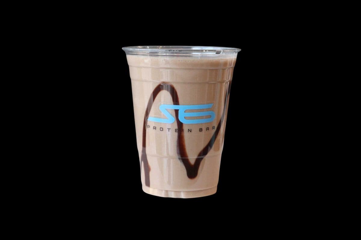 Peanut Butter Cup (16 oz.) (384 Cal)