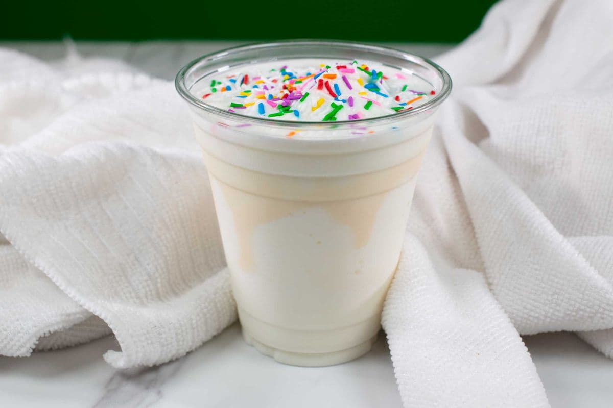 Vanilla Milkshake (12OZ)