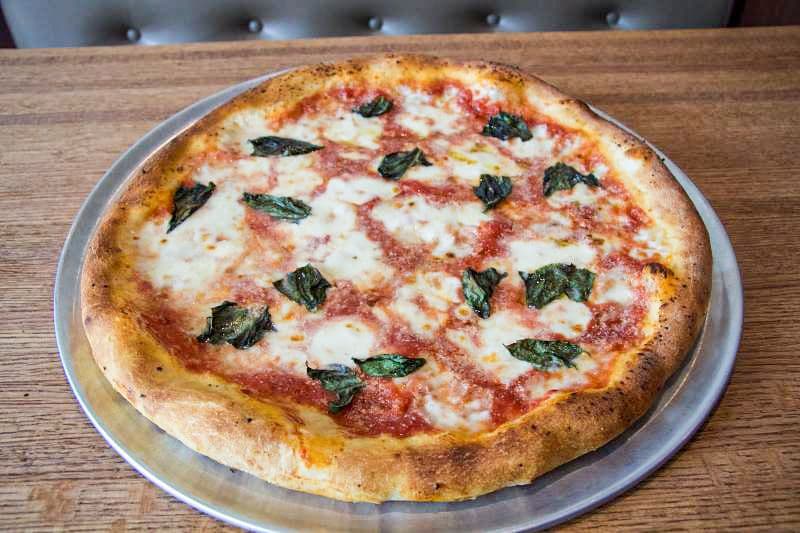 Grande Margherita Pizza