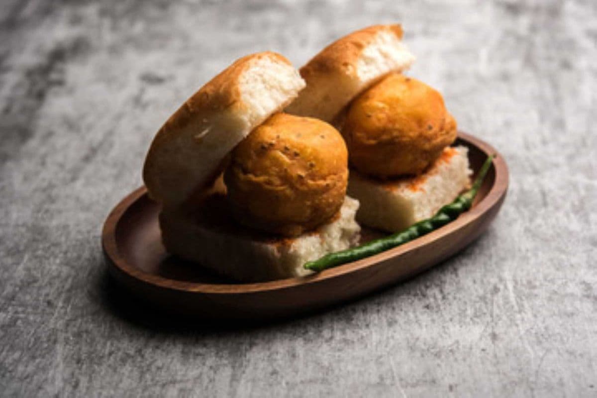 Vadapav (2 pcs)