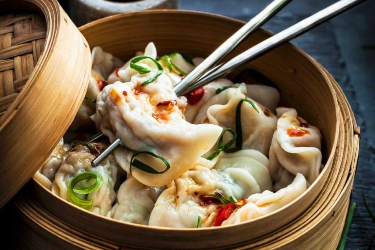 Veg Momos (Steamed)