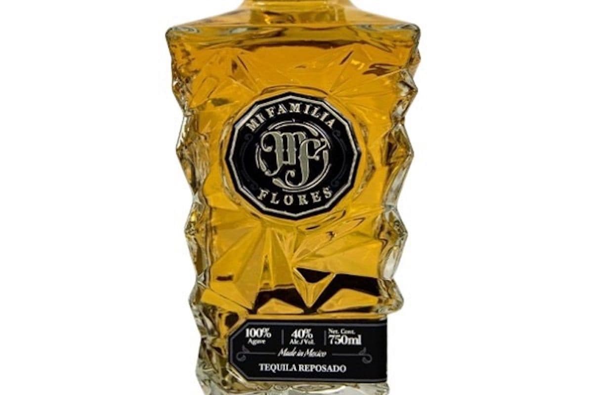 MI FAMILIA FLORES TEQUILA REPOSADO 750ML (1 x 750ML)