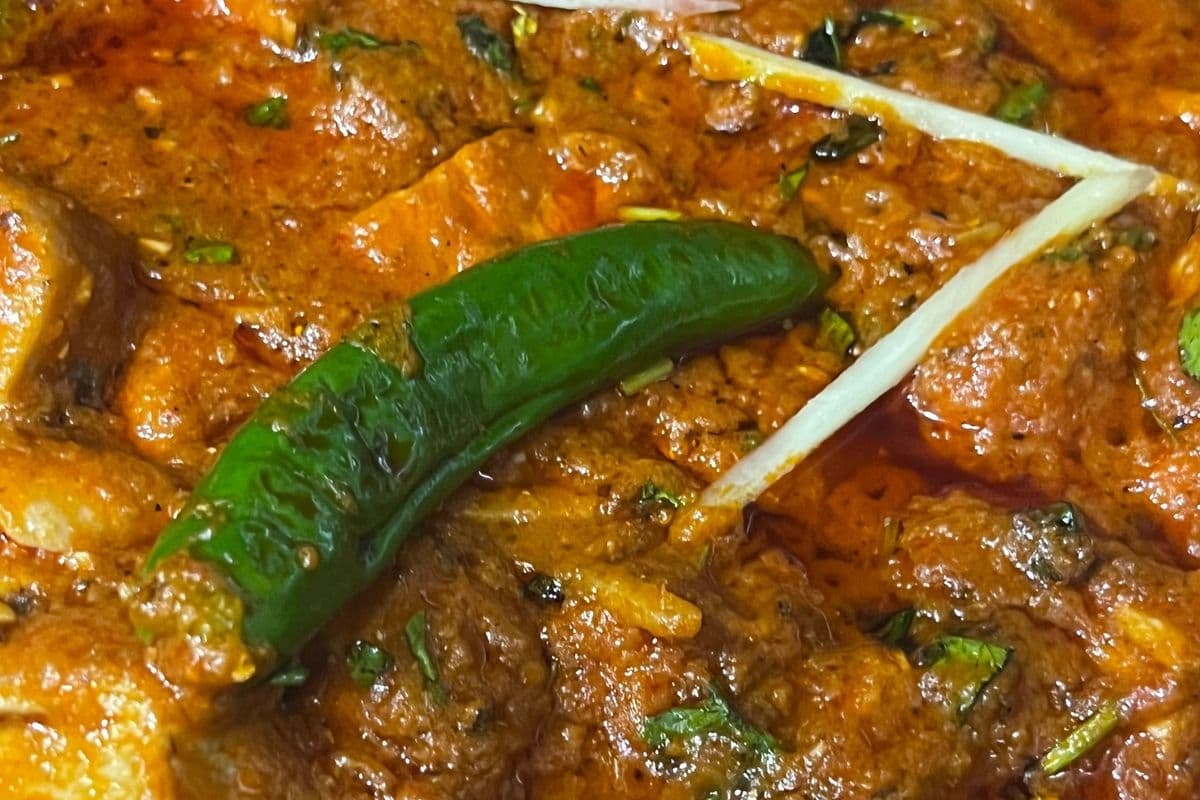 Chicken karahi full boneless