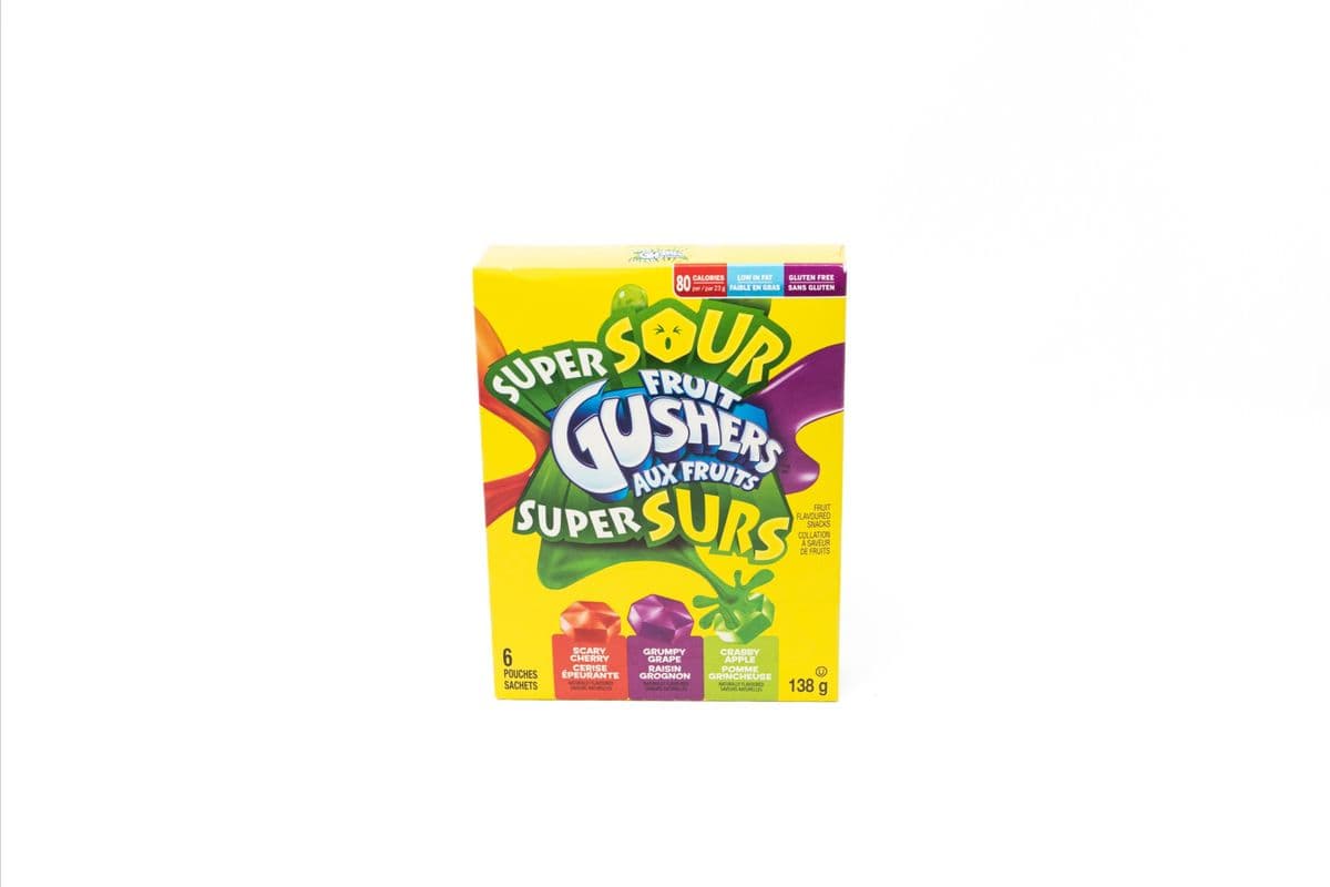 Fruit Gushers Fruit Flavoured Snacks (6 Pouches) (138 g)