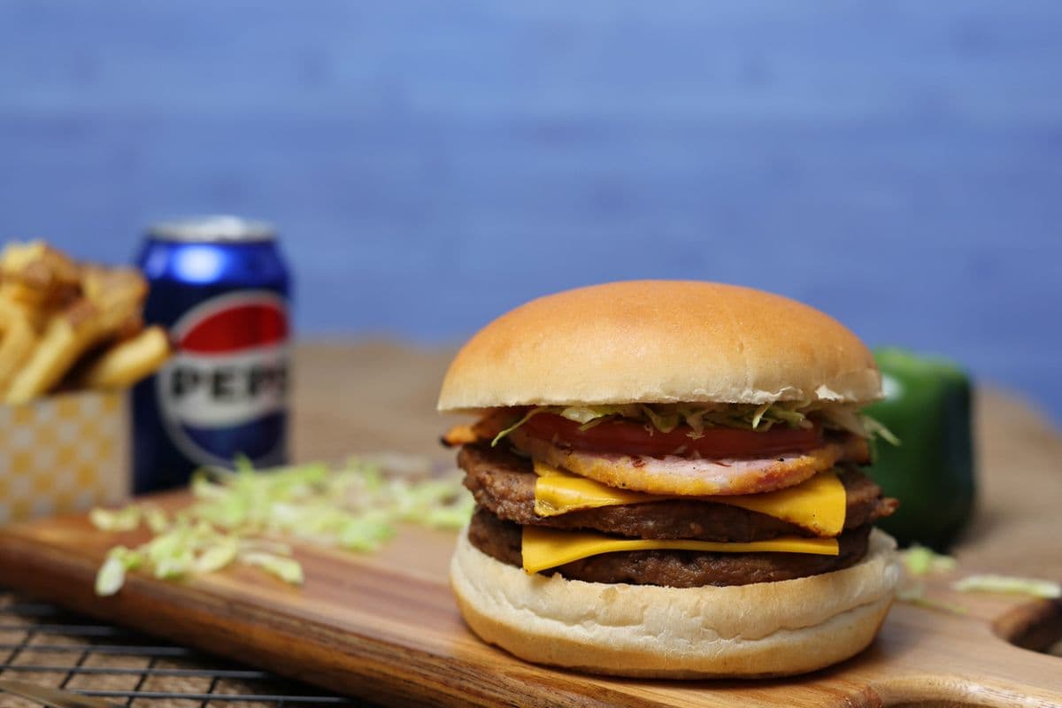 Double Banquet Burger