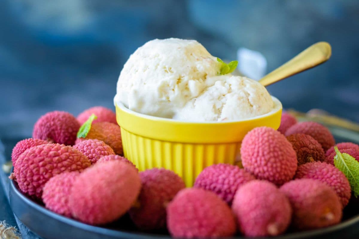 Lychee Ice Cream Housemade (自制荔枝冰激凌)