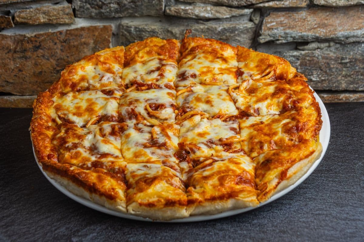 #29 12" Large The Boss Has Gone Mad Gourmet Pizza
