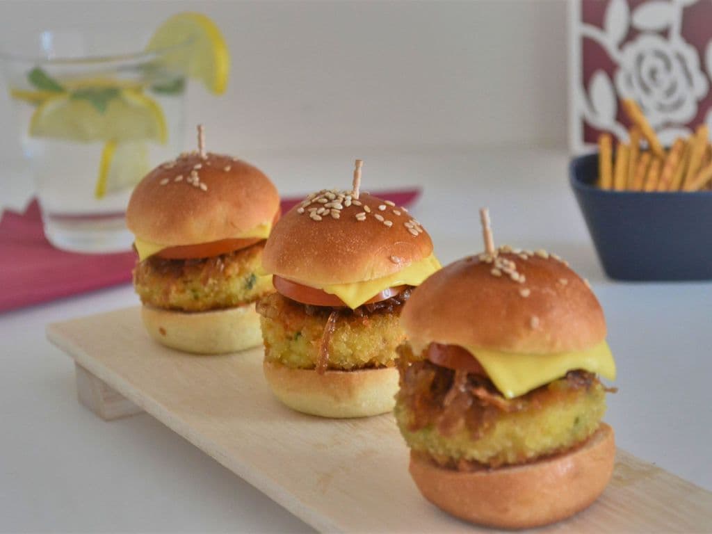 Mini Burger Sliders (Veg)