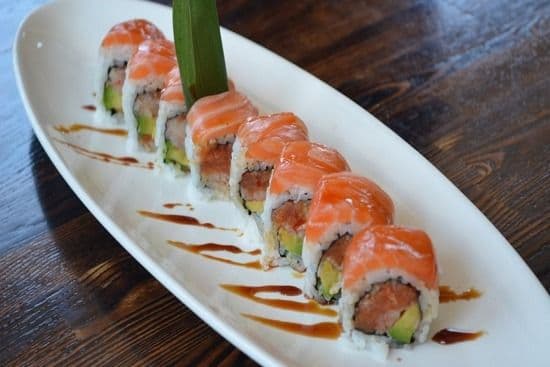 Salmon Lover Maki (8 pcs)