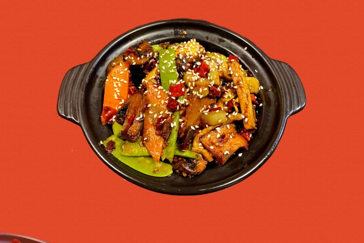 T9. Spicy Hot Assorted Meat with Veggie in Casserole