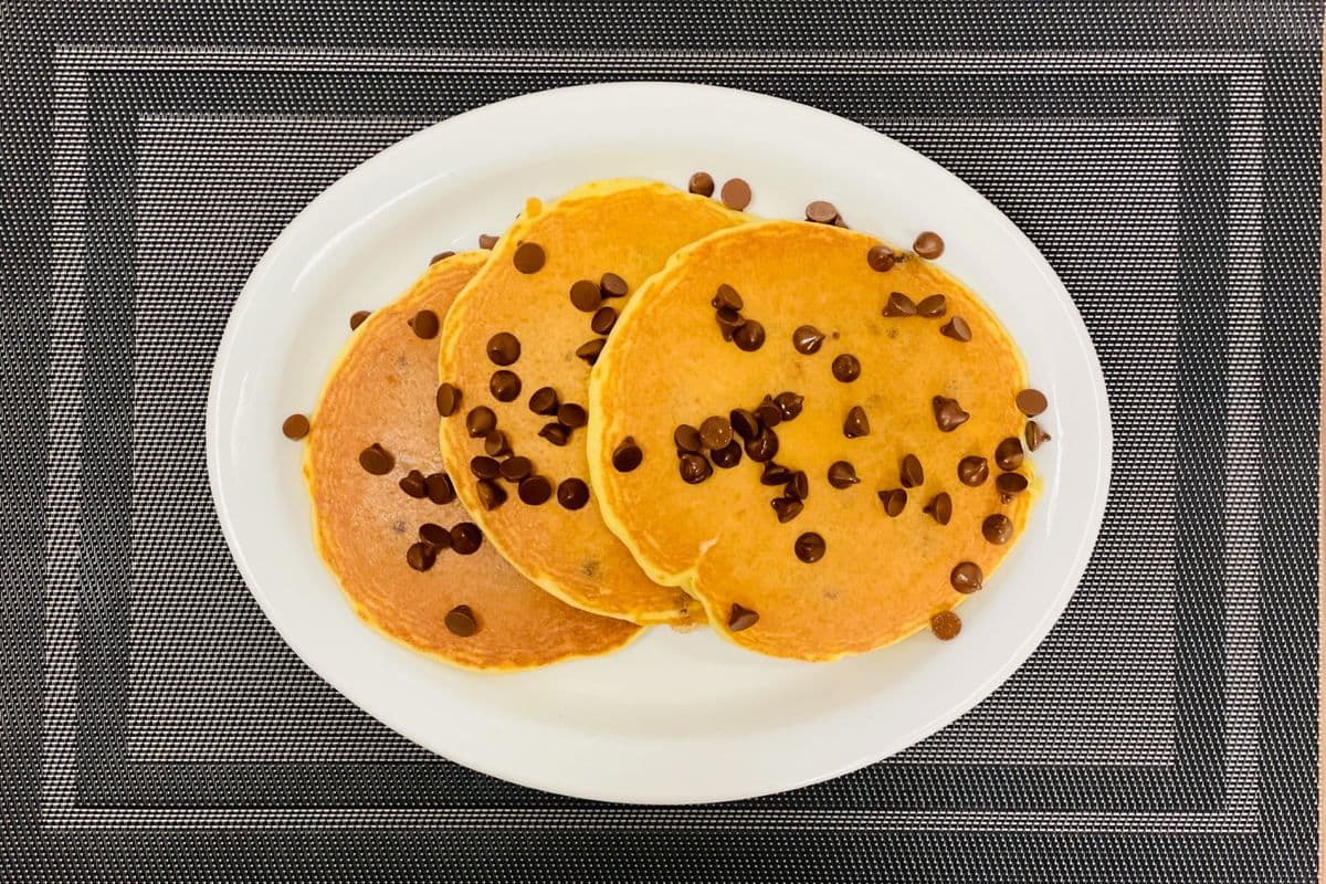Chocolate Chip Pancake (3 pcs)
