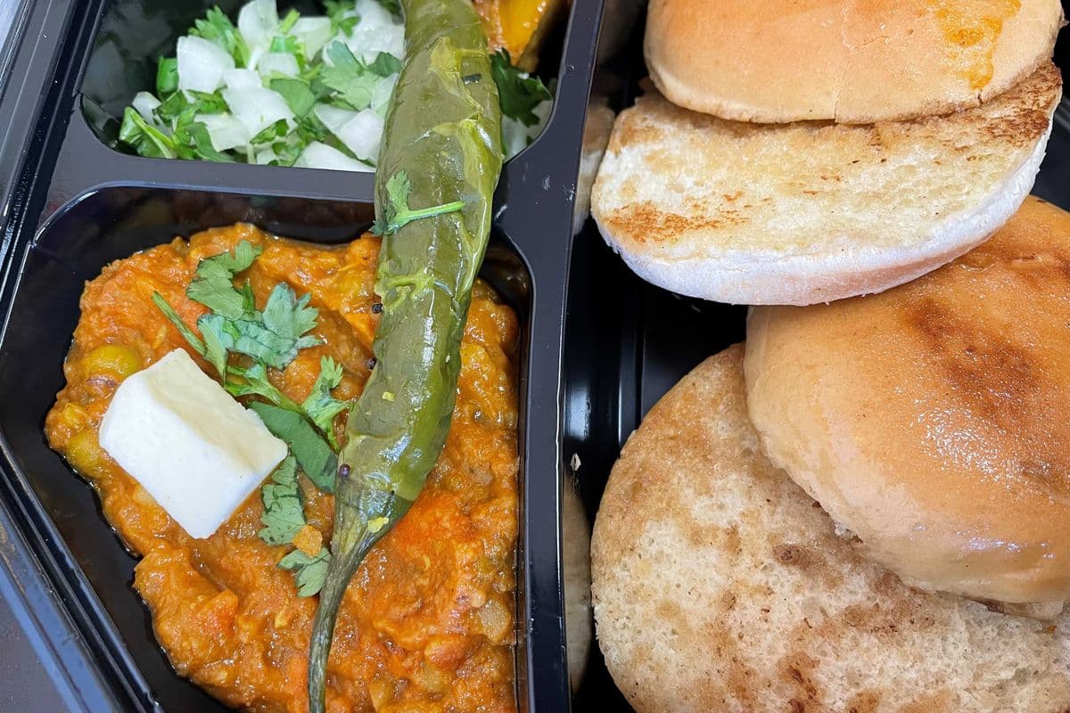 Pav Bhaji Combo w/Pop