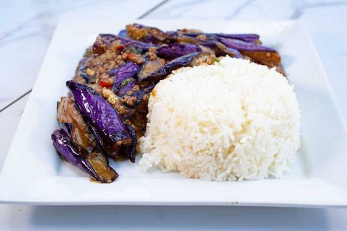Roast Eggplant with Minced Pork Rice Bowl 香喷喷老妈肉末茄子盖饭