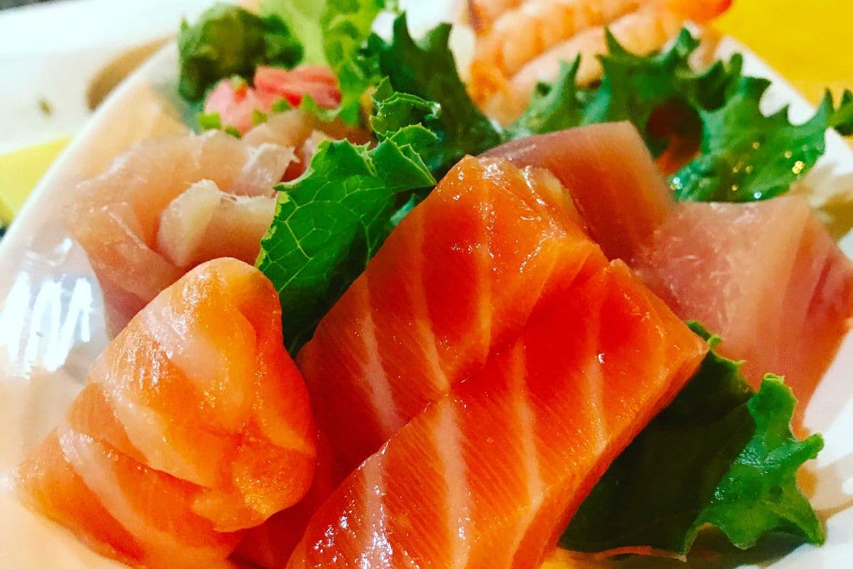 134. Assorted Sashimi (14 pcs)