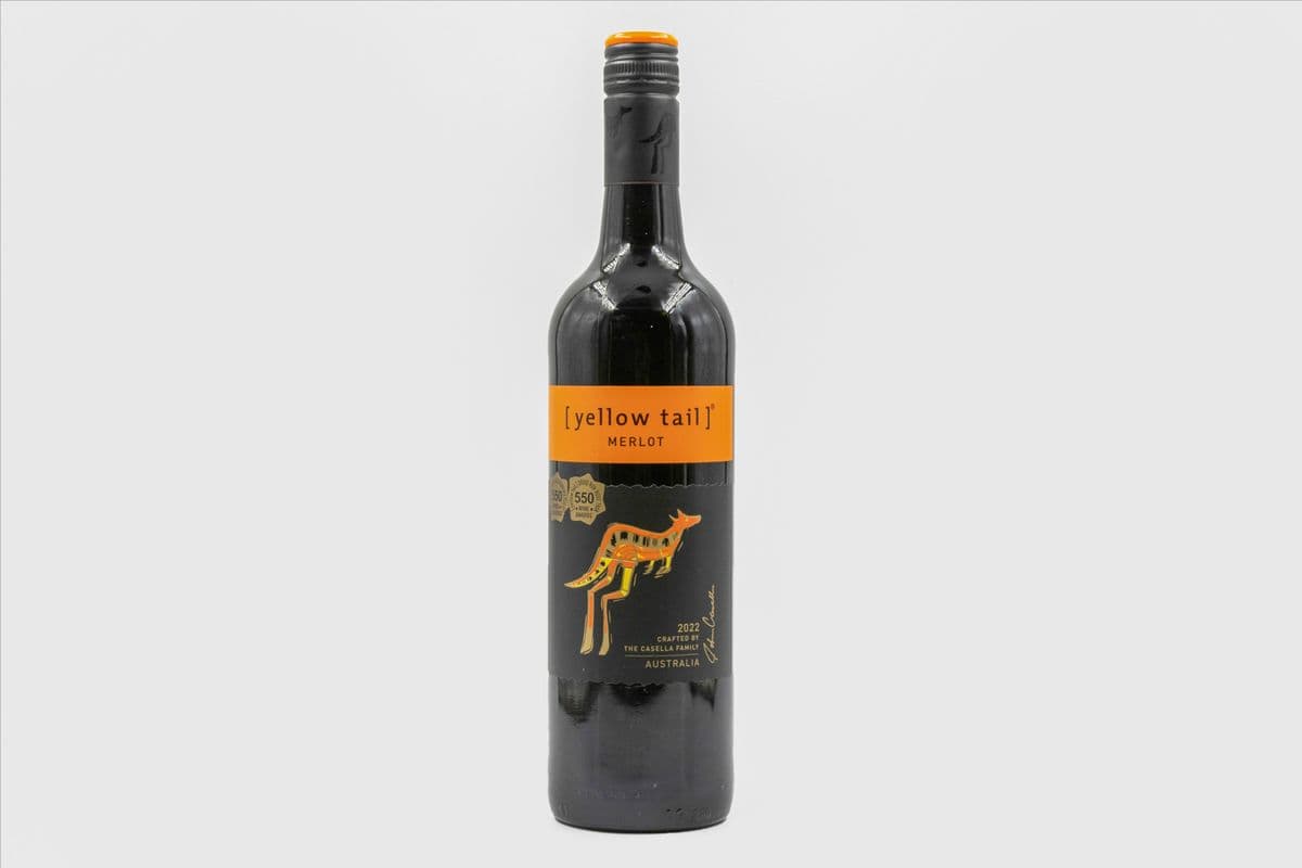 YELLOW TAIL MERLOT (1 x 750mL)