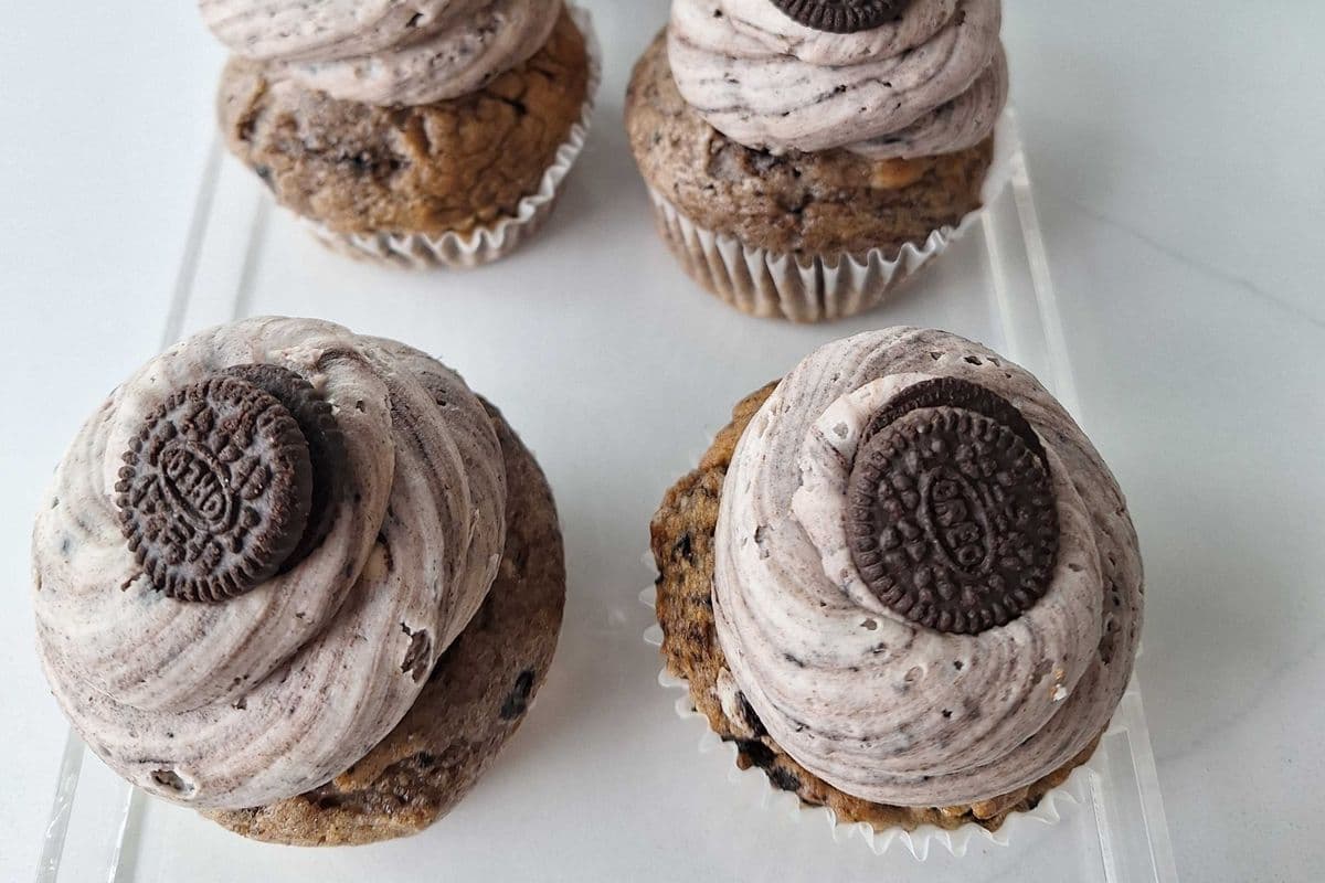 Cookies and Cream Cupcakes (6 Pcs)