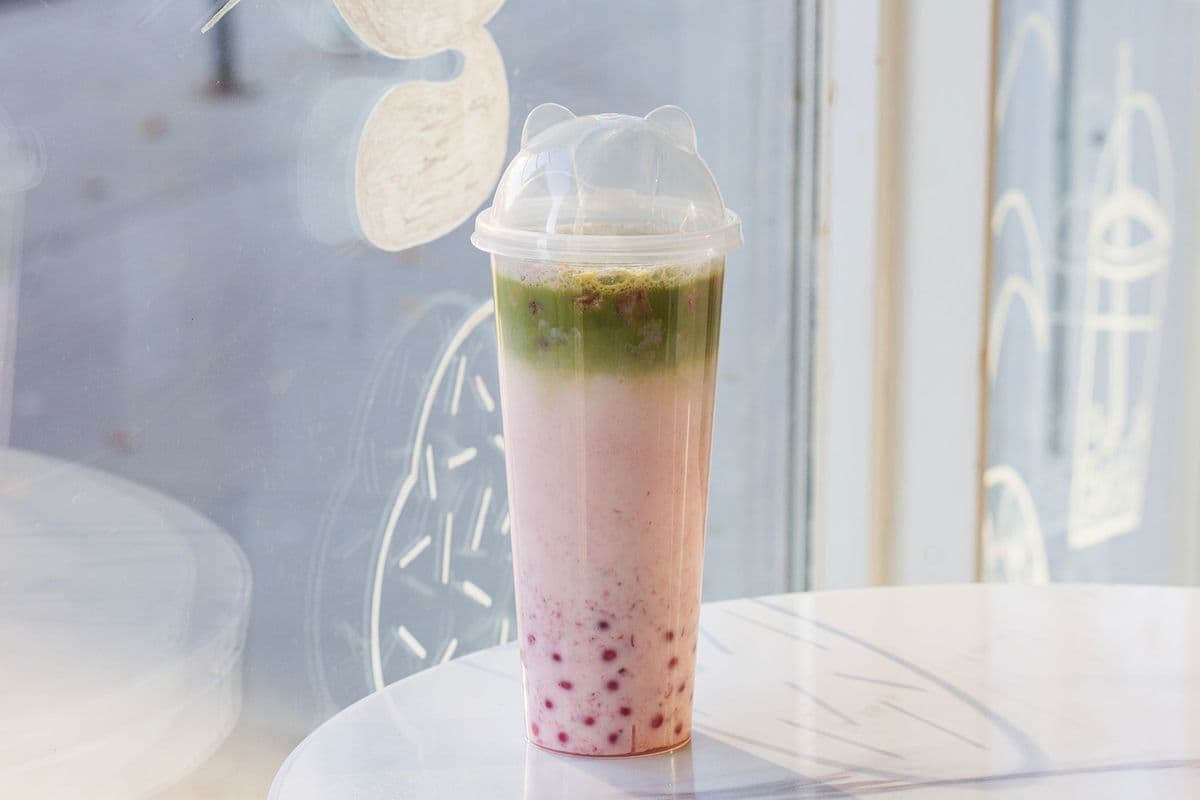 Real Strawberry Matcha Latte (cold only)