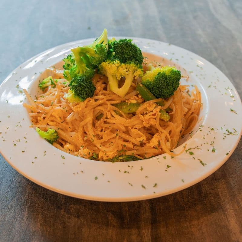 Végé-Vegetarian Pad Thai