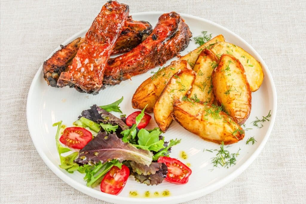 Ribs with Country Style Potatoes