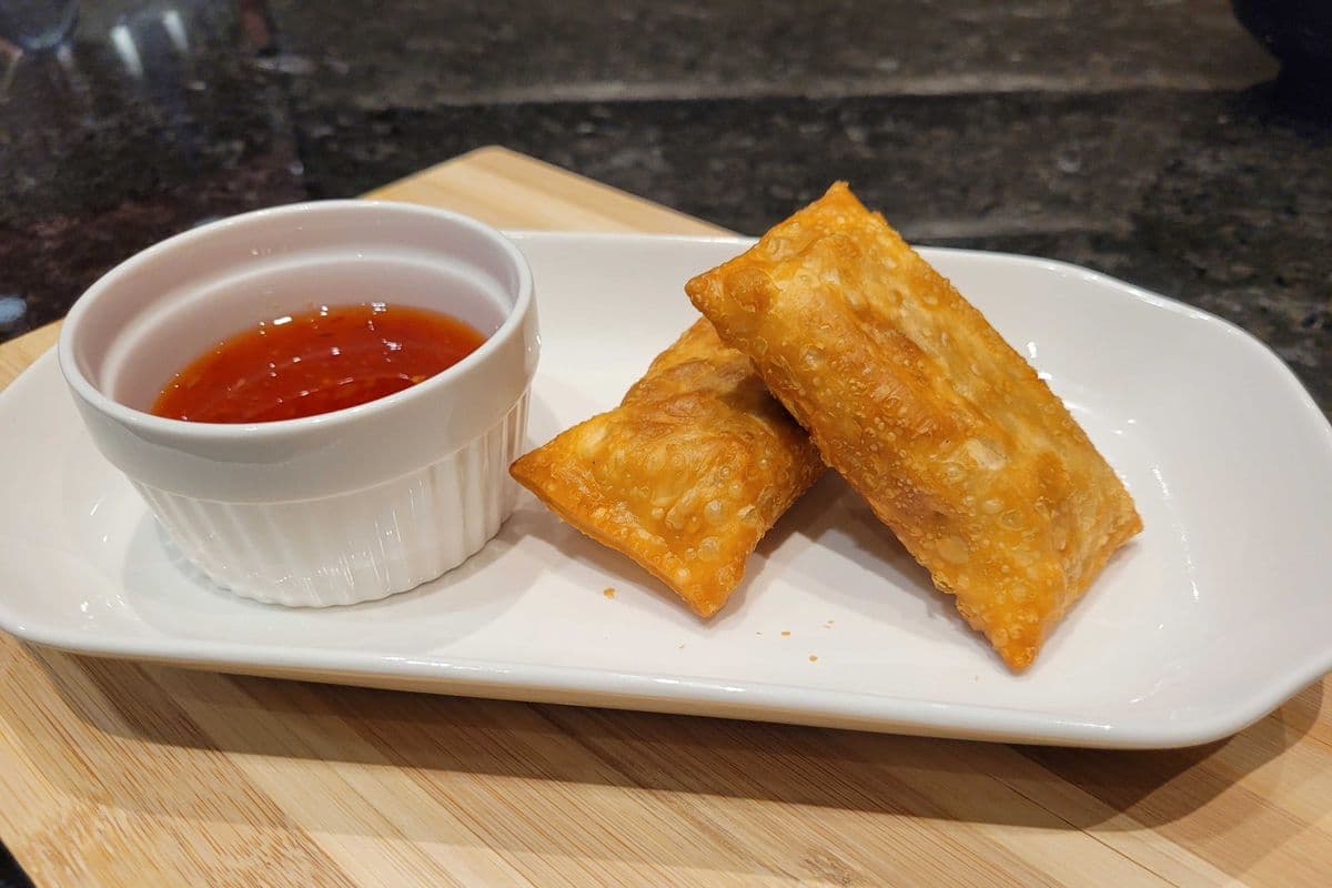 Egg Roll (1 pc)