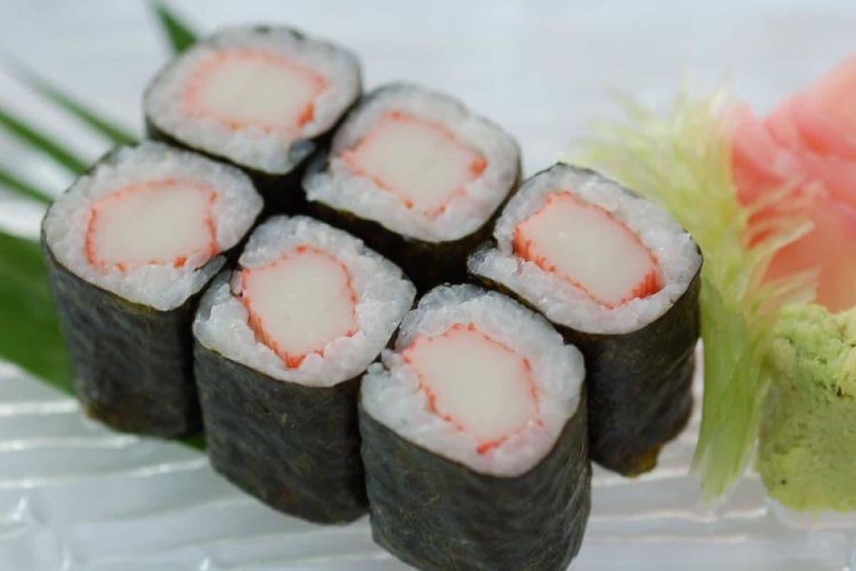 California Maki (6 pcs)