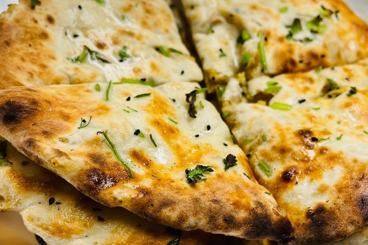 Aloo Kulcha (2 pcs)