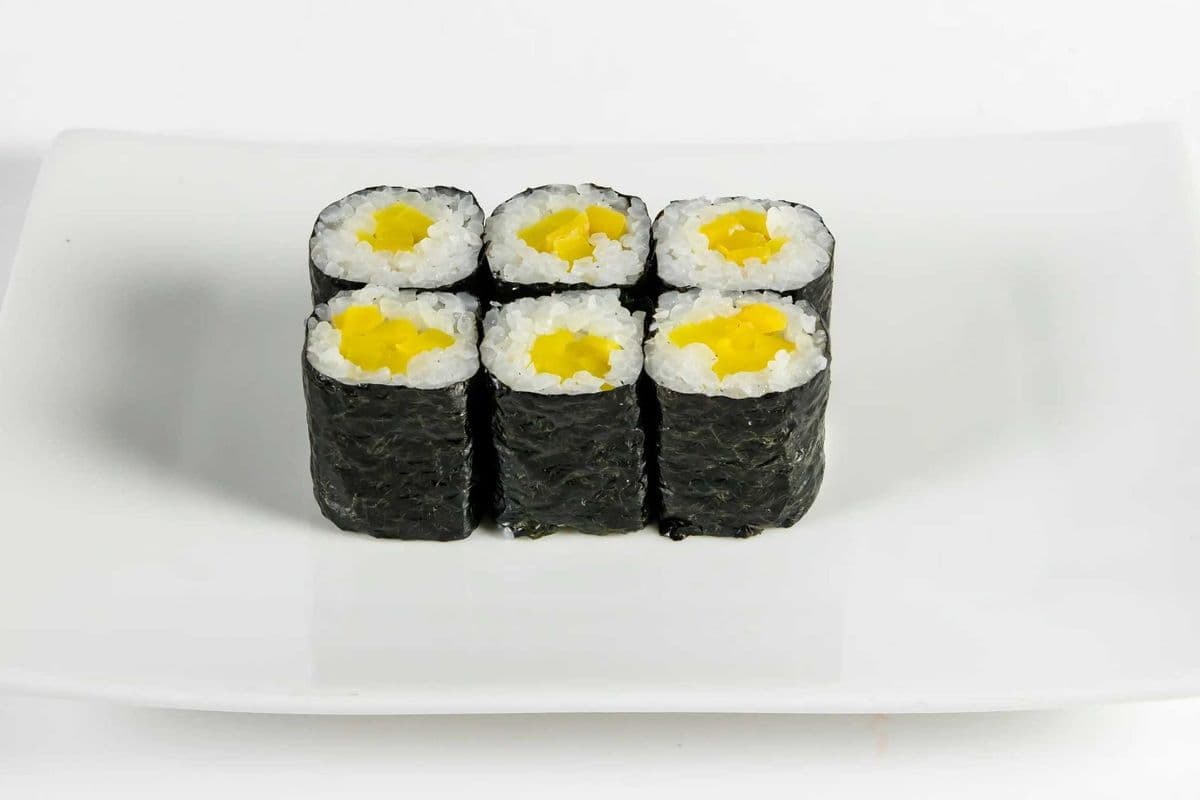 Oshinko Roll Sushi