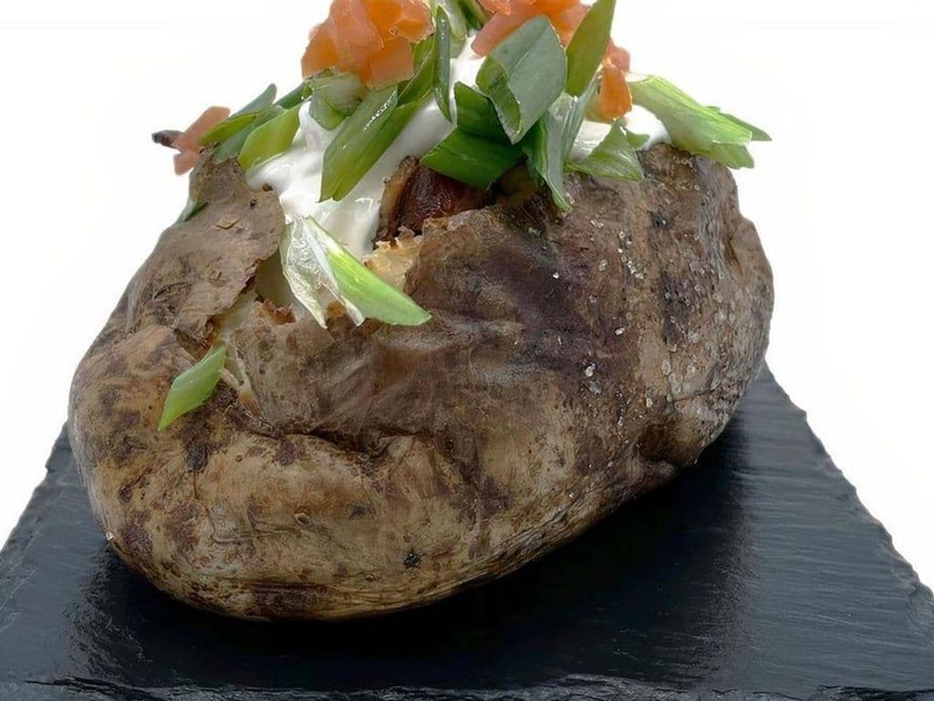 Pomme de Terre au four toute garnie / Fully Loaded Baker