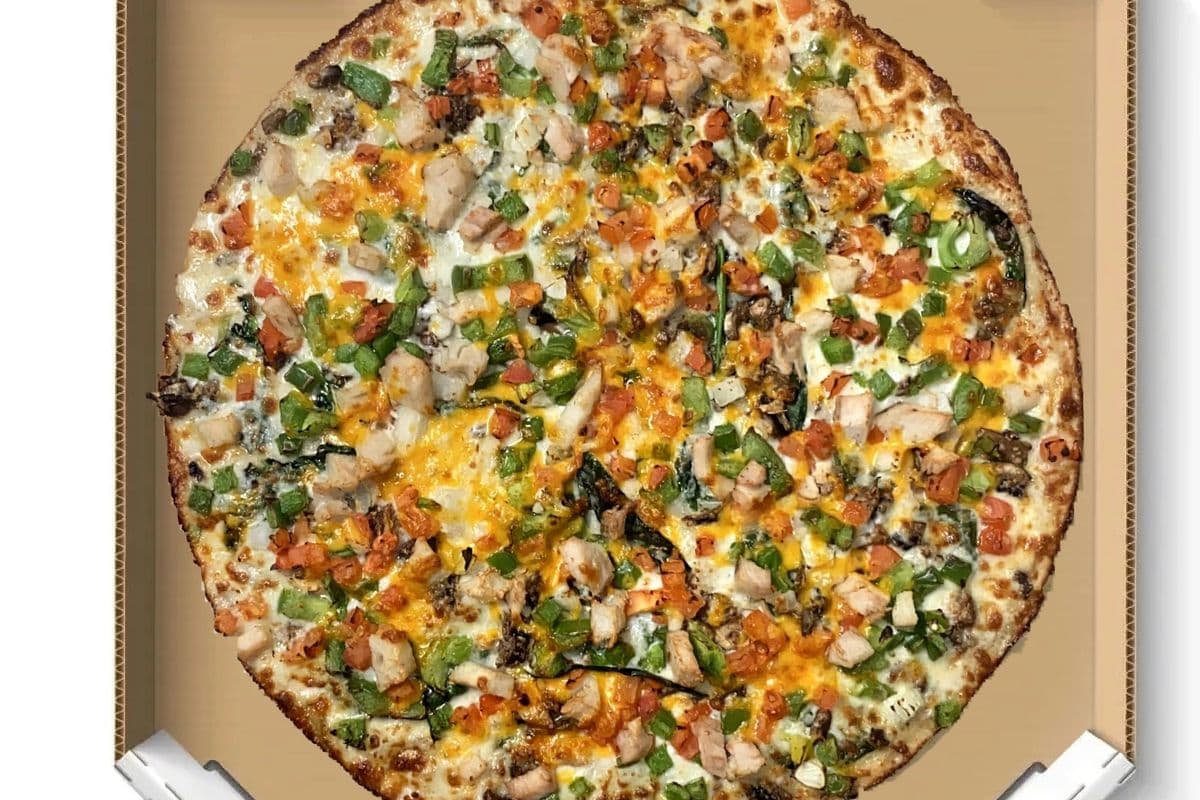 Medium Chicken Gourmet Pizza