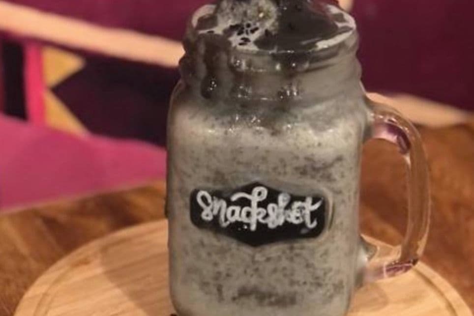 Z13. Black Sesame Smoothie 黑芝麻奶昔