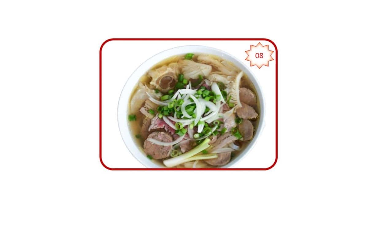 8. Special Noodle Soup(rare beef, brisket, beef ball, crunchy flank, tendon, triple)