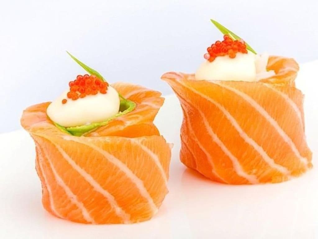 416. Salmon Rose Sushi(3pc)