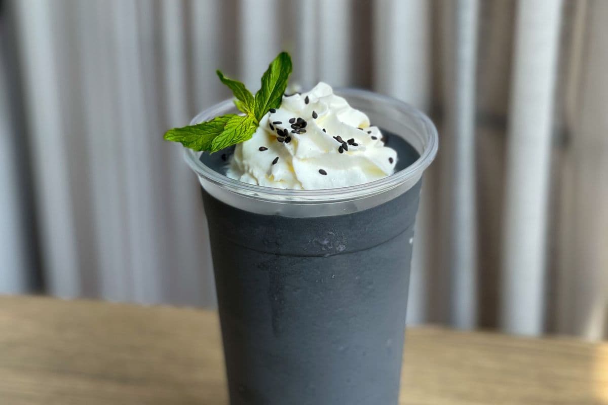 Blacksesame Mint Chocolate Cheesecake