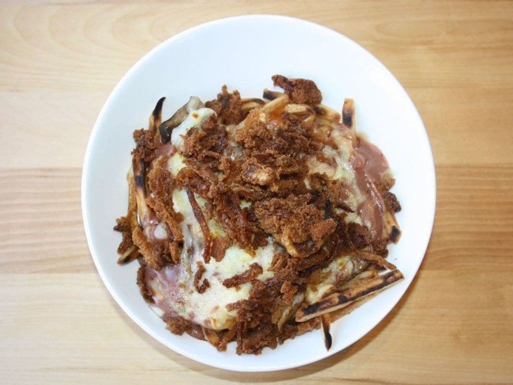 France - Poutine Oignon français / France - French Onion Poutine