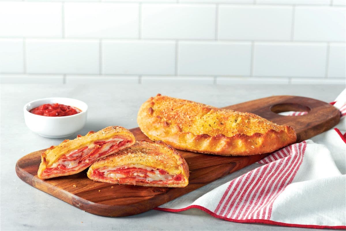 Calzone & Pop Combo