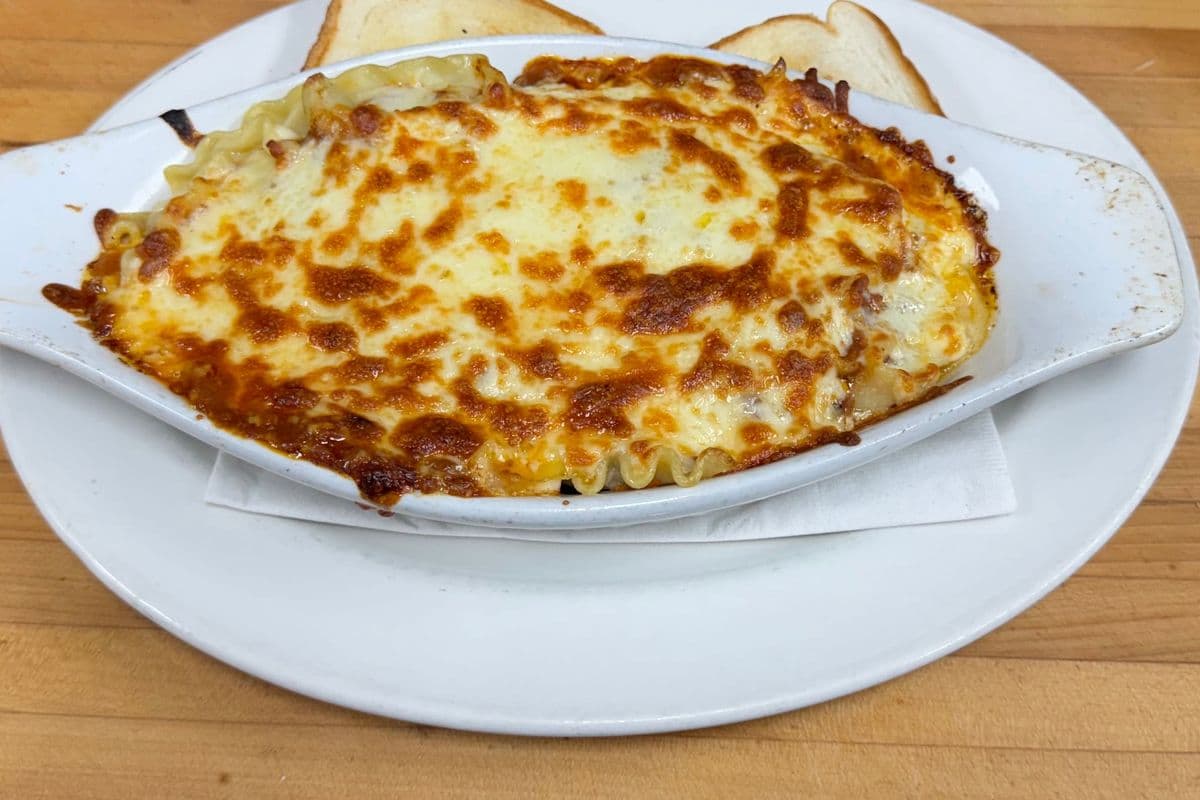 Baked Lasagna with Meat Sauce
