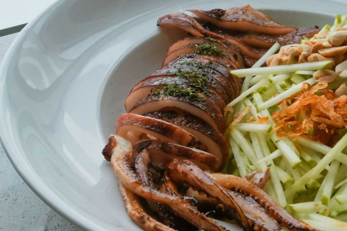 7B. Green Apple Salad with Grilled Squid (CONTAINS PEANUTS)