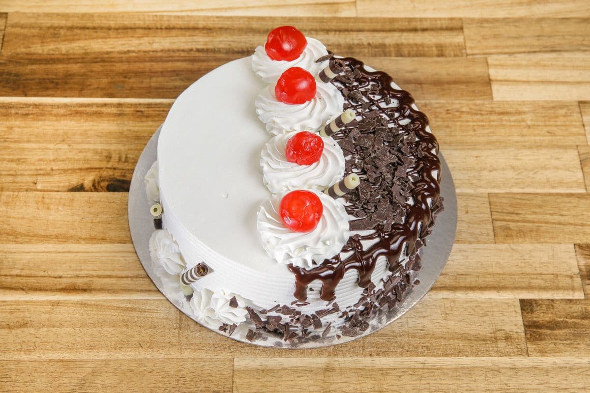 Black Forest Cake (1 lb )
