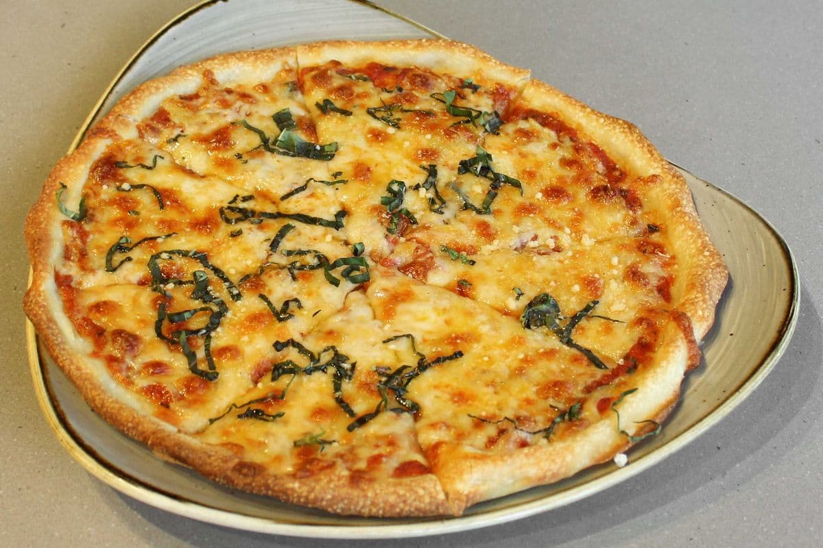 Margarita Thin Crust Pizza
