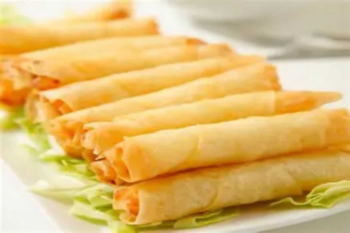 SPRING ROLLS 6 PCS