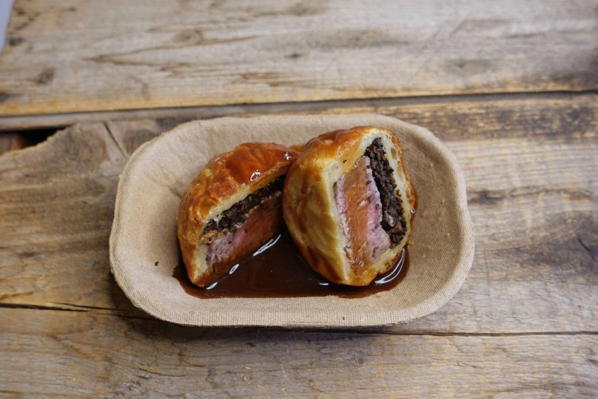 Rae & Jerry's - Petite Wellington