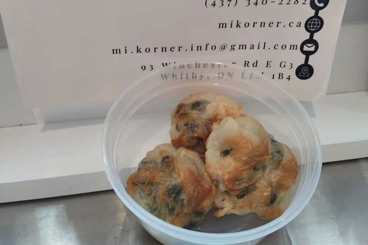 Prawn Cake with Chive (Hot Dim Sum - 3 pieces) (3 pieces)