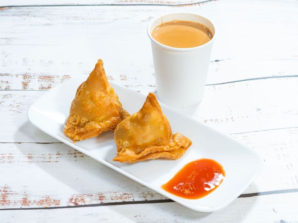 Samosa & Hot Beverage