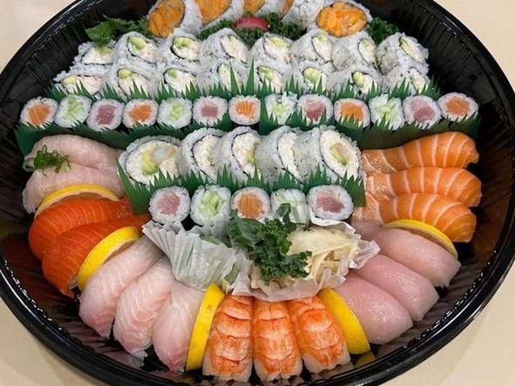 Cottage Tray (3-4 people) (62pcs)