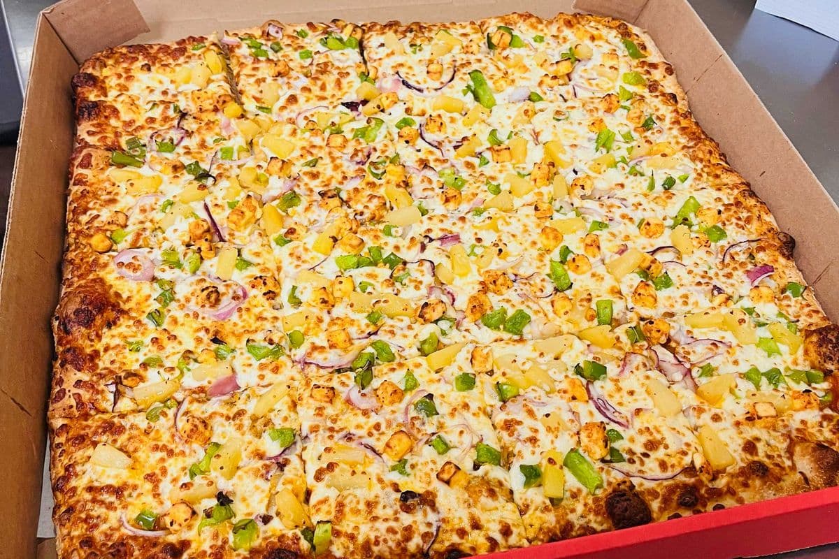 Extra-Large Shahi Paneer Pizza
