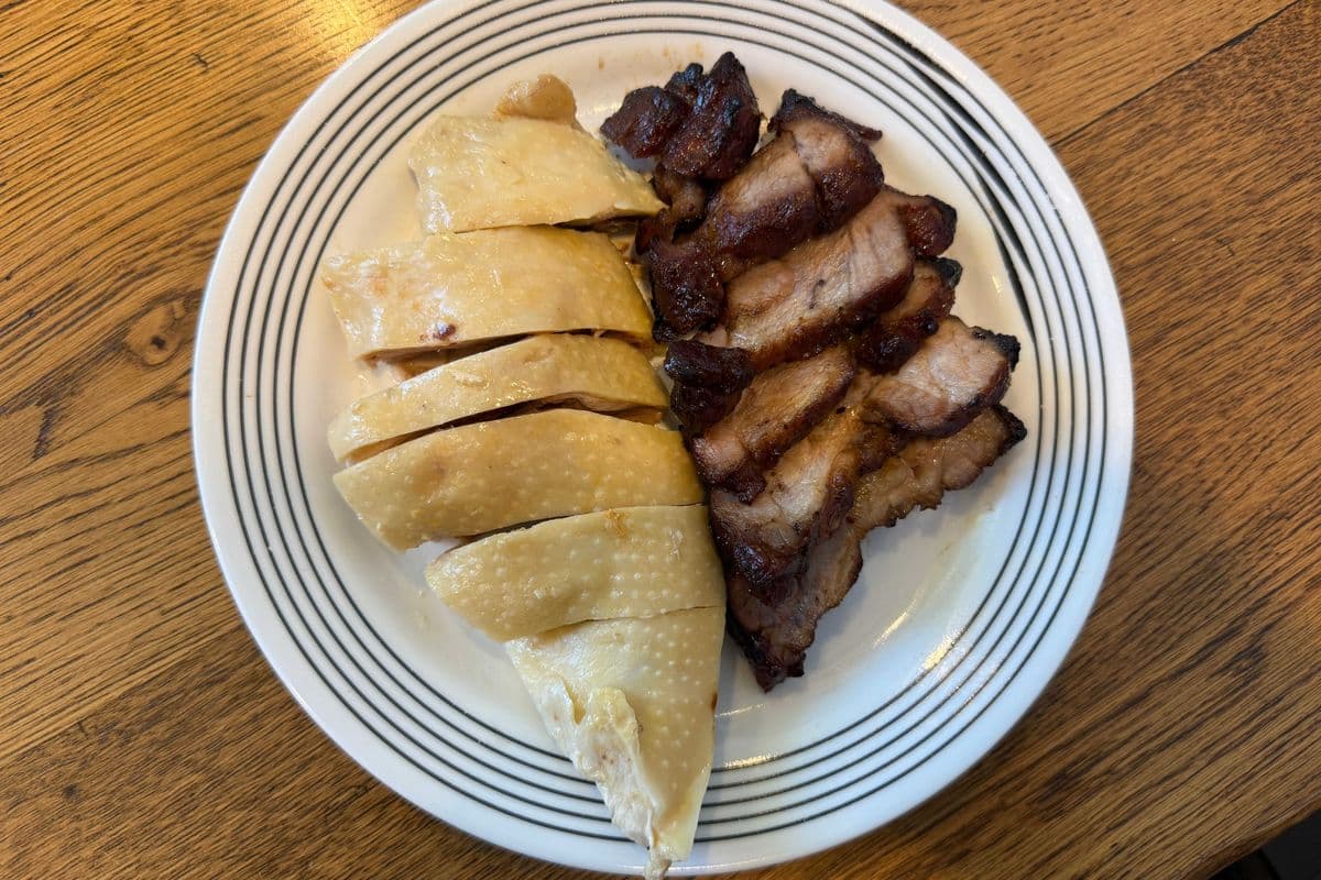 M27 - Home Made BBQ Pork with Hainan Chicken 自製义燒皇併海南走地雞